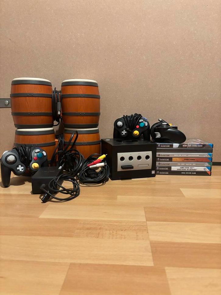 Nintendo GameCube Compleet Pakket, Spelcomputers en Games, Games | Nintendo GameCube, Gebruikt, Overige genres, 3 spelers of meer