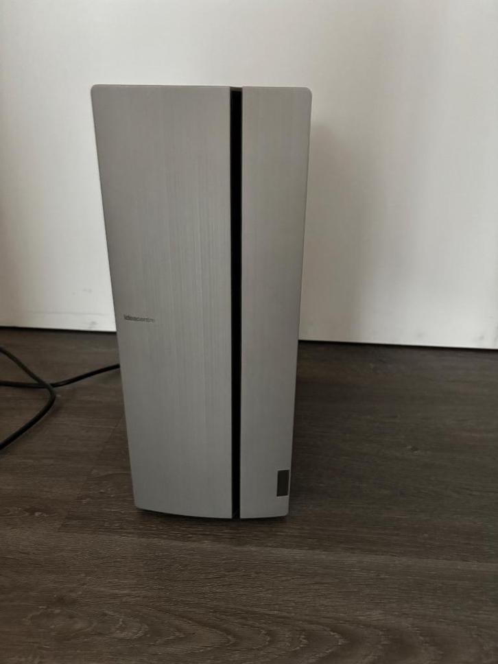 Lenovo IdeaCentre 510-15ICB 90HU00FUMH, Computers en Software, Desktop Pc's, Zo goed als nieuw, 2 tot 3 Ghz, SSD, 8 GB, Met videokaart