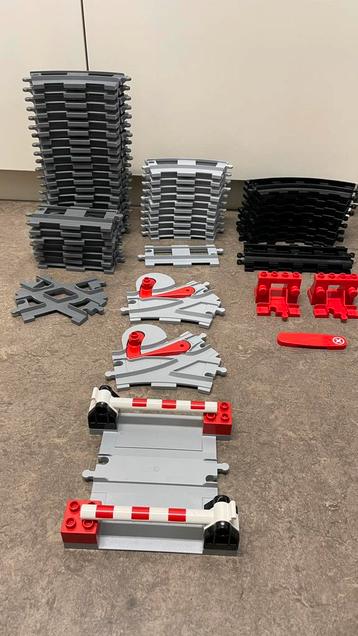Duplo treinbaan met veel extra’s beschikbaar voor biedingen