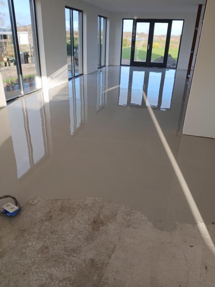 egaliseren | vloerleggen |  door de vakmannen |scherpe prijs, Diensten en Vakmensen, Vloerleggers en Parketteurs