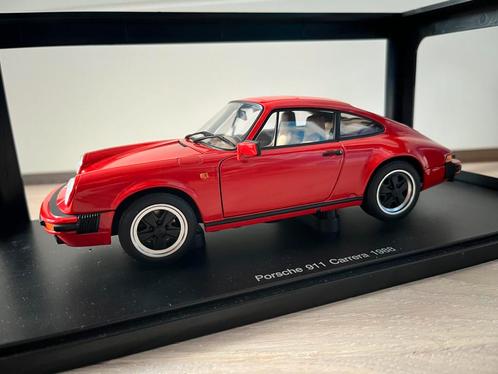 Porsche 911 (930) Carrera 3.2 1988 rood #78013 Autoart 1:18, Hobby en Vrije tijd, Modelauto's | 1:18, Zo goed als nieuw, Autoart
