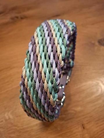 Handgemaakte paracord halsband – Halsomvang 36 - 39 cm beschikbaar voor biedingen