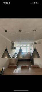 Hanglampen eetkamertafel. Drie stuks incl lamp., Huis en Inrichting, Lampen | Hanglampen, Ophalen, Gebruikt, Metaal, Minder dan 50 cm