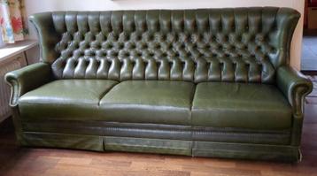Chesterfield bank, leer, groen, gebruikt beschikbaar voor biedingen
