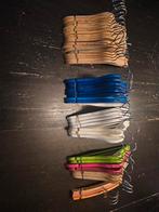 Houten kledinghangers - 18 stuks + extra hangers in kleur, Kinderen en Baby's, Overige Kinderen en Baby's, Ophalen of Verzenden