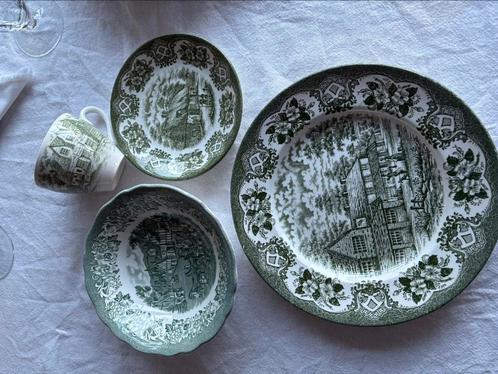 Old inn series English Ironstone bord en meer, Antiek en Kunst, Antiek | Servies los, Ophalen of Verzenden