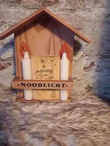 Vintage noodverlichting jaren 50 vorige eeuw beschikbaar voor biedingen