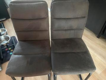 2x Eetkamerstoelen zsm ophalen beschikbaar voor biedingen