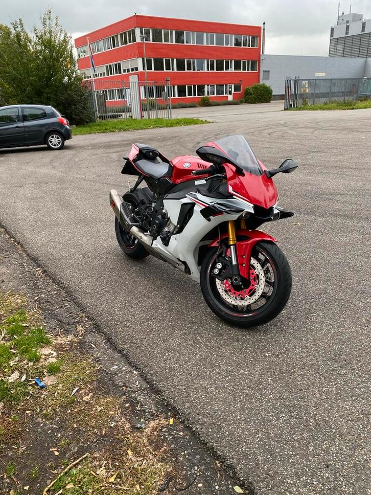 Yamaha R1 - Goed Onderhouden, Veel Opties!, Motoren, Motoren | Yamaha, Particulier, Super Sport, meer dan 35 kW, 4 cilinders, Motorrijbewijs A