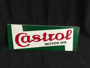 Gietijzeren plaat “Castrol motor olie” beschikbaar voor biedingen