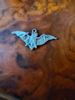 Zilverkleurige vleermuis bedel, Overige materialen, Gebruikt, 1 bedel, Ophalen