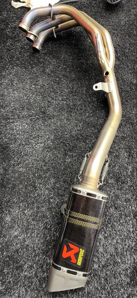 Yamaha mt 09 model 2025 akrapovic racing line, Motoren, Onderdelen | Yamaha, Gebruikt, Ophalen of Verzenden