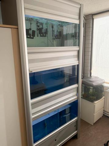 Aquarium stelling beschikbaar voor biedingen