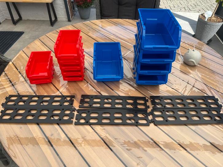 Stapelbakkenset incl. Ophangrail nieuw, Doe-het-zelf en Verbouw, Kratten en Dozen, Nieuw, Doos, Minder dan 50 cm, Minder dan 35 cm