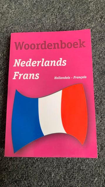 Woordenboek Nederlands-Frans beschikbaar voor biedingen