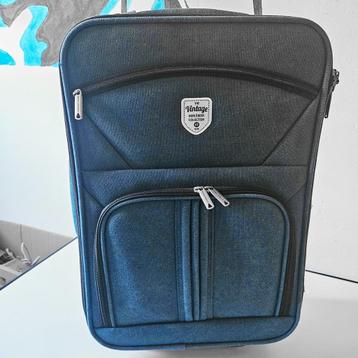 Vintage koffer blauw (trolly) beschikbaar voor biedingen