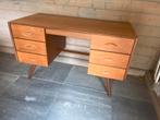 Mooi oud bureau., Ophalen of Verzenden, Gebruikt, Bureau