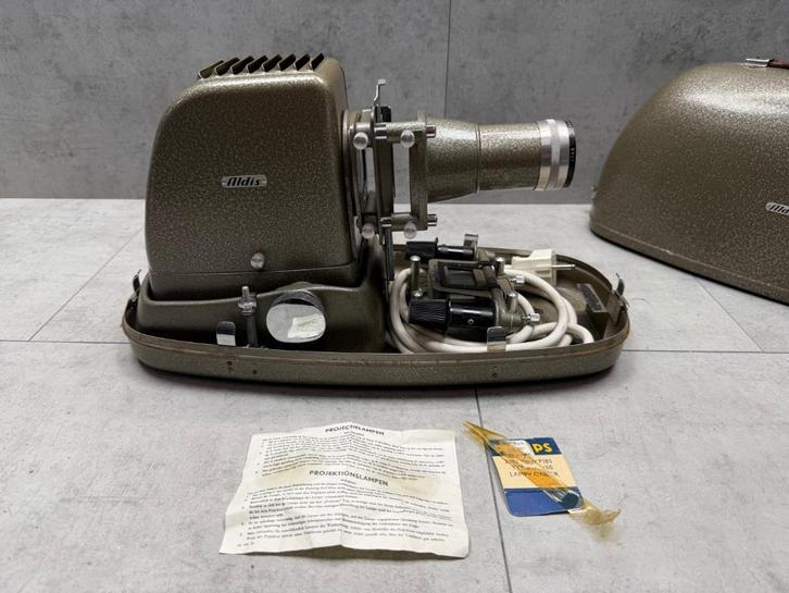 Aldis Projectie apparaat - N3570, Audio, Tv en Foto, Diaprojectors, Ophalen of Verzenden