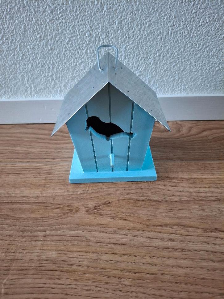 Vogelhuisje blauw 13 cm hoog, Kinderen en Baby's, Kinderkamer | Inrichting en Decoratie, Zo goed als nieuw, Overige typen, Ophalen of Verzenden