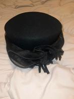 Zwarte dameshoed/ dop van Complit, Kleding | Dames, Hoeden en Petten, Complit, Ophalen of Verzenden, Gedragen, 58 cm (L, 7¼ inch) of meer