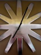 UMBRA. —. BURST. —  WANDKLOK., Huis en Inrichting, Woonaccessoires | Klokken, Ophalen of Verzenden, Zo goed als nieuw, Wandklok