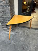 Vintage bijzettafel, hoektafel, plantentafel, jaren 50, Ophalen