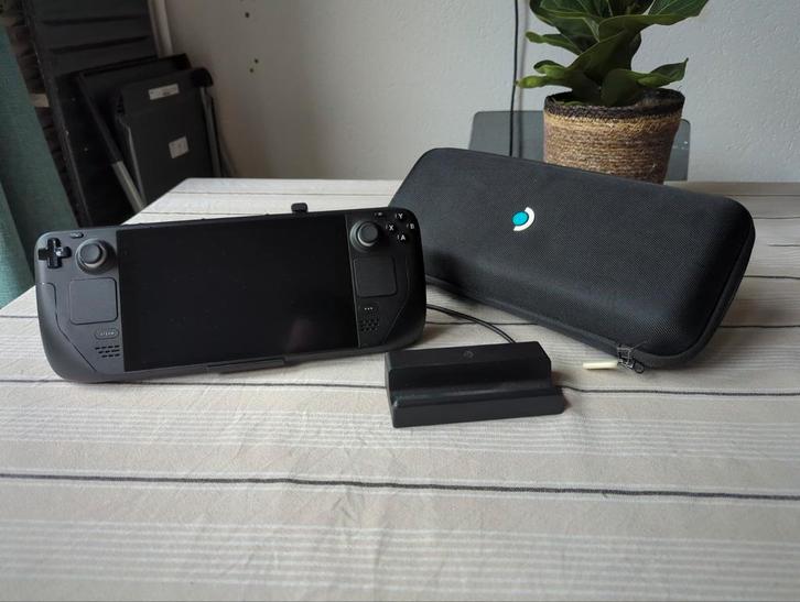 Steam Deck LCD 512GB, Spelcomputers en Games, Spelcomputers | Overige, Gebruikt, Ophalen of Verzenden