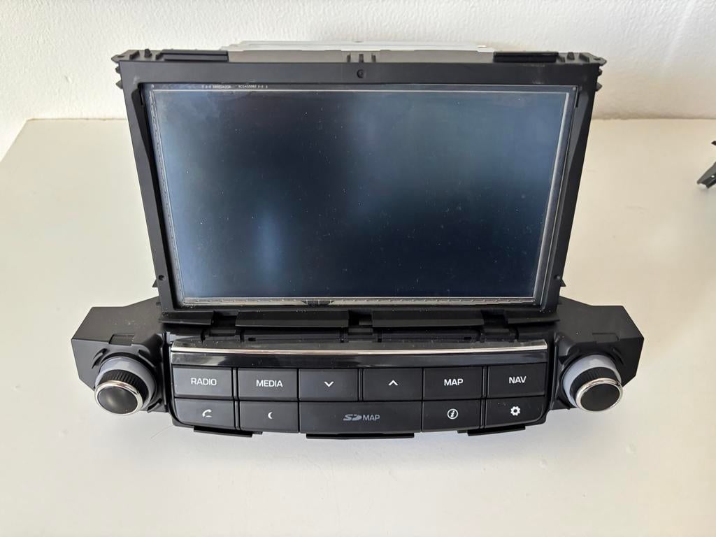 Radio unit met navigatie en Bluetooth, Auto diversen, Autonavigatie, Ophalen of Verzenden, Gebruikt