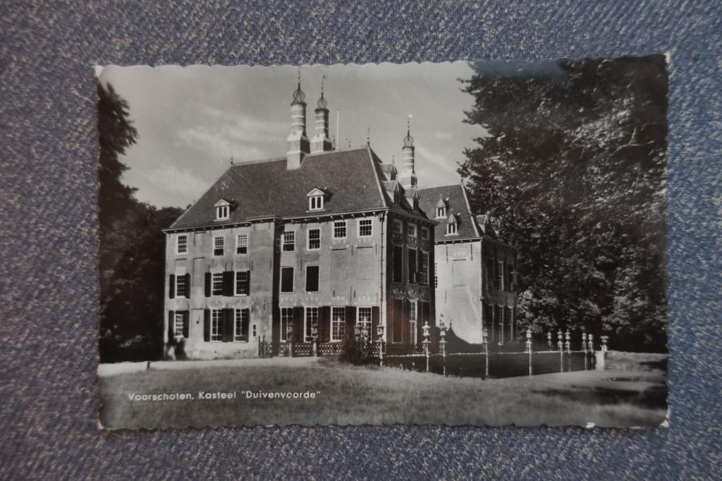 Voorschoten. Kasteel Duivenvoorde, Verzamelen, Ansichtkaarten | Nederland, Gelopen, Zuid-Holland, 1960 tot 1980, Ophalen of Verzenden