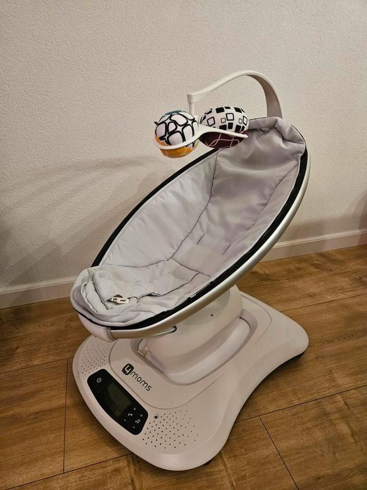 4moms MamaRoo elektrische wipstoel, Kinderen en Baby's, Wipstoeltjes, Zo goed als nieuw, Wipstoel, Overige merken, Met gordel(s) of riempje(s)