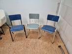 Leuke retro stapelbare schoolstoelen, Huis en Inrichting, Stoelen, Ophalen, Gebruikt, Drie, Blauw