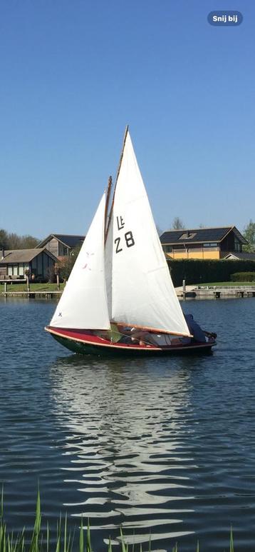 Leukothea zeilbootje nette staat. beschikbaar voor biedingen