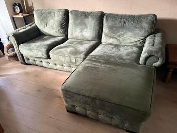 Groene Loungebank beschikbaar voor biedingen