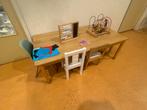 Schilte kinderopvang laag zit tafel, Ophalen, Zo goed als nieuw, Tafel(s)