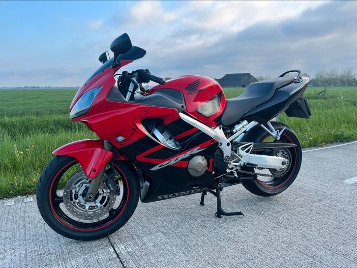 Te koop: Sportieve en nette Honda CBR 600F –, Motoren, Motoren | Honda, Particulier, Sport, meer dan 35 kW, 4 cilinders, Ophalen