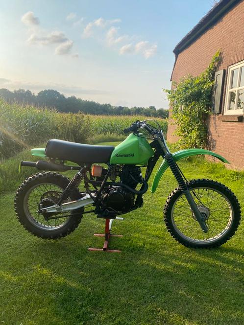 Kawasaki 250cc crossmotor, Fietsen en Brommers, Brommers | Crossbrommers, Zo goed als nieuw, Overige merken, Ophalen