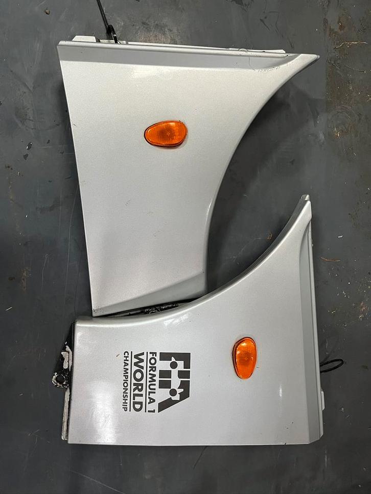 Voorspatborden Alfa Romeo Spider 916 zilvergrijs – prima set, Auto-onderdelen, Carrosserie en Plaatwerk, Deur, Alfa Romeo, Voor