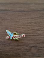 V 504 Apei de Paris Oin, Verzamelen, Speldjes, Pins en Buttons, Ophalen of Verzenden, Gebruikt, Overige onderwerpen, Speldje of Pin