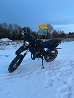 Derbi senda 70cc, Fietsen en Brommers, Ophalen, 6 versnellingen, Gebruikt, Maximaal 45 km/u