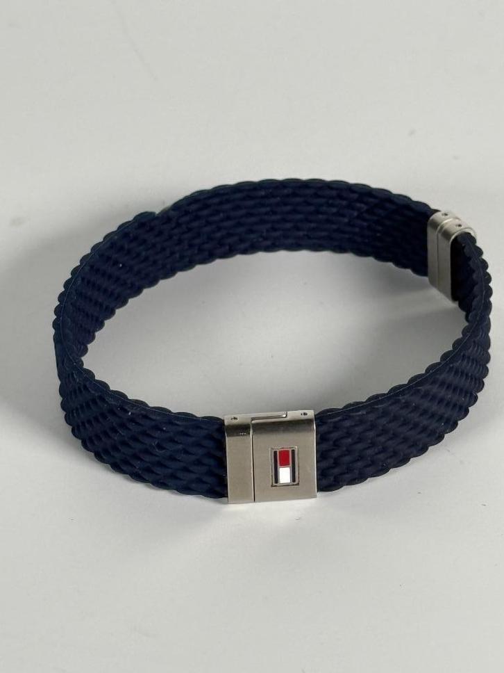 Tommy Hilfiger silicone bracelet, Sieraden, Tassen en Uiterlijk, Armbanden, Zo goed als nieuw, Blauw, Ophalen of Verzenden