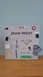 Handgemaakt activiteitenbord voor peuters en kleuters, Kinderen en Baby's, Ophalen, Zo goed als nieuw