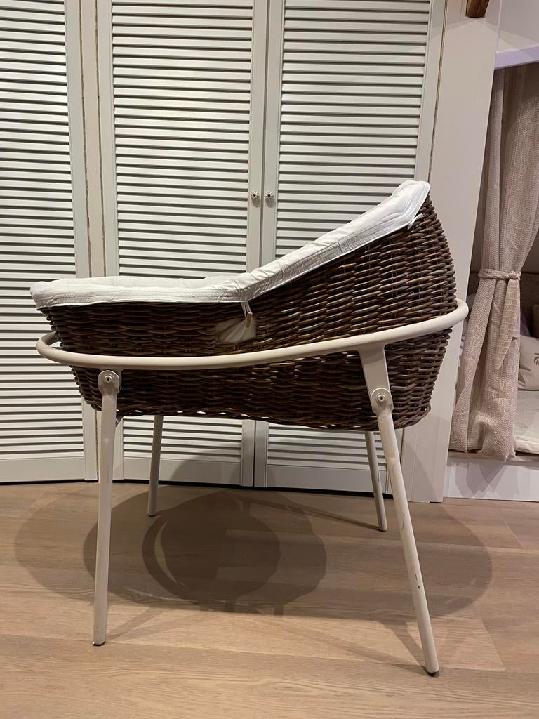 Rotan/retro/rieten mozes wieg, Ophalen, Zo goed als nieuw, Wieg