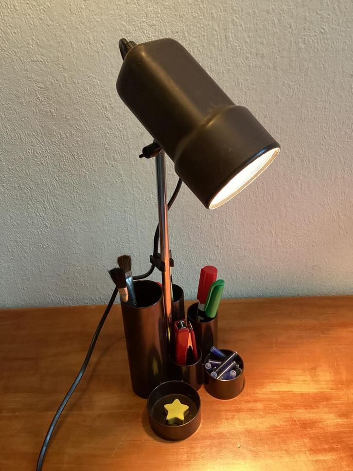 retro bureaulampje met pennenbakje, Huis en Inrichting, Lampen | Tafellampen, Gebruikt, Minder dan 50 cm, Kunststof, Metaal, Ophalen of Verzenden
