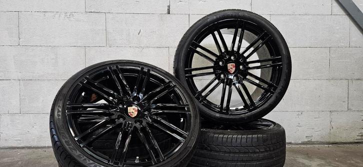 20" Porsche 911 991 Carrera Turbo velgen Pirelli zomerbanden, Auto-onderdelen, Banden en Velgen, Banden en Velgen, Zomerbanden