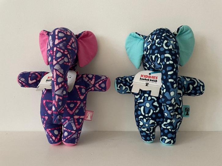 2x Baobab batik olifant knuffel Swaziland Zuid Afrika, Kinderen en Baby's, Speelgoed | Knuffels en Pluche, Gebruikt, Olifant, Ophalen