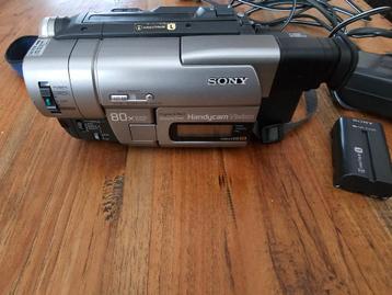 Sony HI8 videocamera CCD-TRV66E beschikbaar voor biedingen