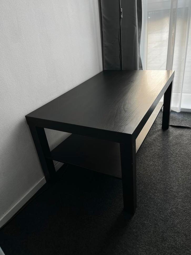 IKEA Zwarte houten tafel met plank 90x55cm, Huis en Inrichting, Tafels | Salontafels, Gebruikt, Minder dan 50 cm, 50 tot 100 cm