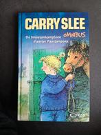 Carry Slee Omnibus: De Smoezenkampioen & Meester Paardenpoep, Boeken, Ophalen of Verzenden, Zo goed als nieuw, Carry Slee, Fictie algemeen