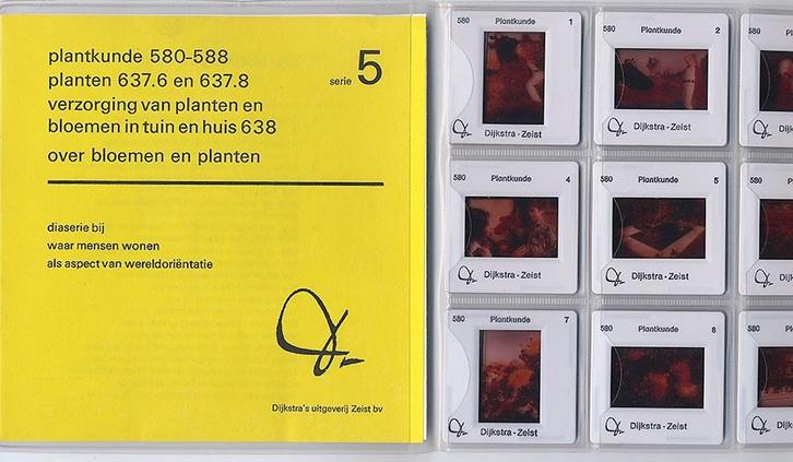 9 Dia's + boek Bloemen en planten - 1970 plantkunde School, Boeken, Natuur
