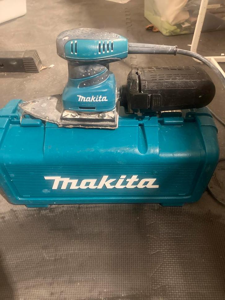Makita BO4565 Vlakschuurmachine - Perfect voor precisiewerk!, Doe-het-zelf en Verbouw, Gereedschap | Schuurmachines, Gebruikt